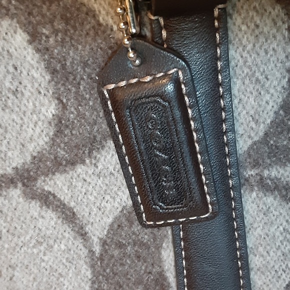 Coach Vintage Signature Wool & Leather Handbag - Picture 2 of 16